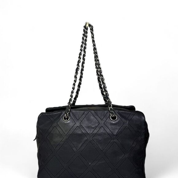 CHANEL Vintage 2007 Black Lambskin Leather CC Logo Medium Shoulder Bag - Picture 8 of 16